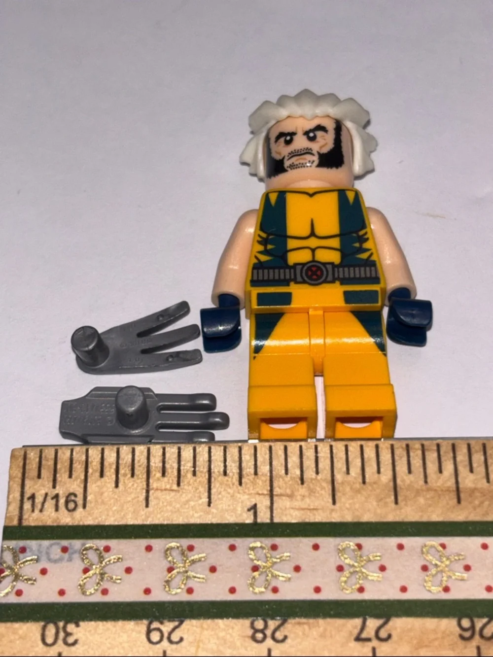 Lego Wolverine 6866 Super Heroes X-Men Minifigure